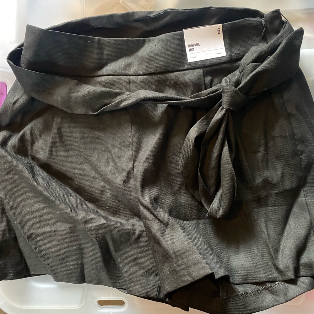 Cotton short with belt